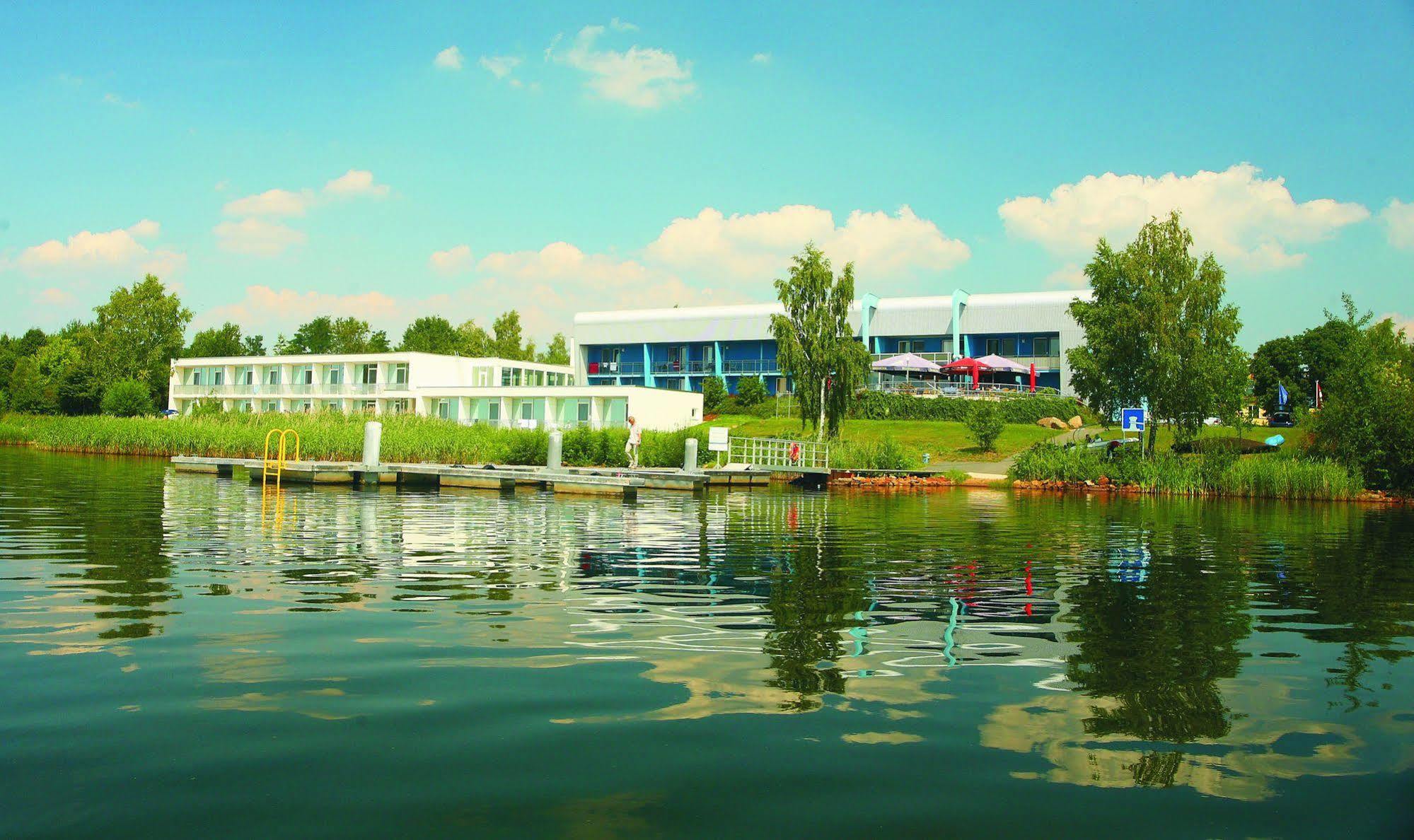 Strandhotel Senftenberger See Экстерьер фото