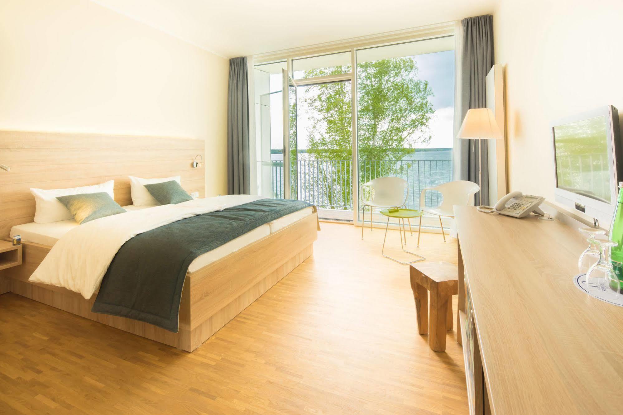 Strandhotel Senftenberger See Экстерьер фото