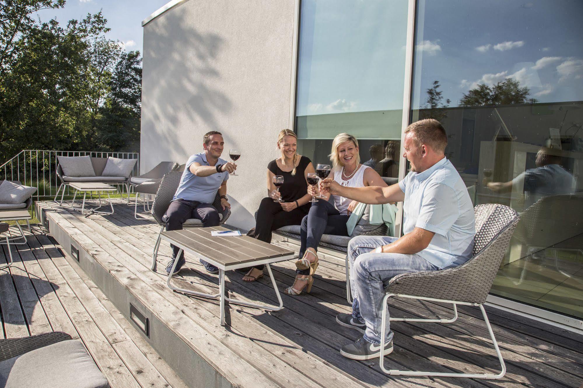 Strandhotel Senftenberger See Экстерьер фото